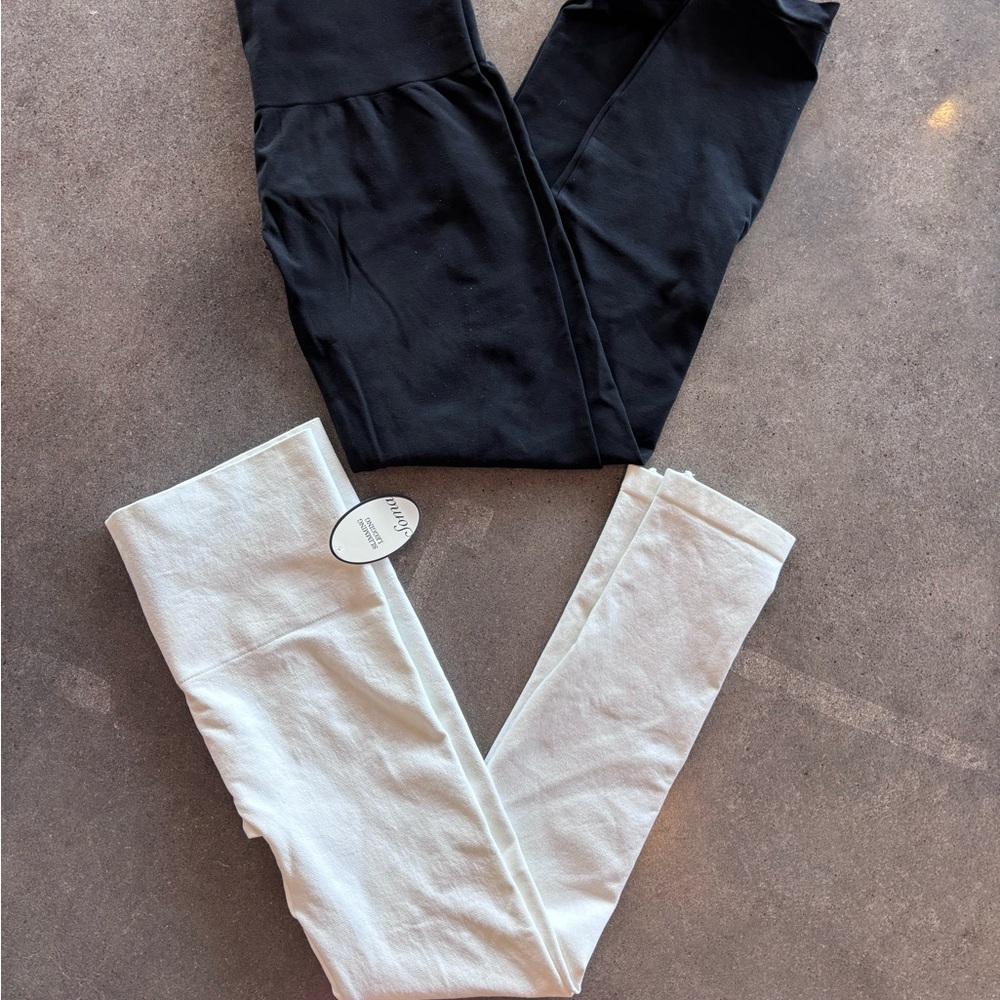 Soma Black and White Leggings for Effortless Style